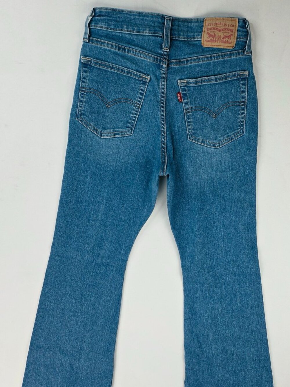 Levi's 726 Flare Womens Size 26X30 Blue Denim 5 Pocket Logo Tag Jeans